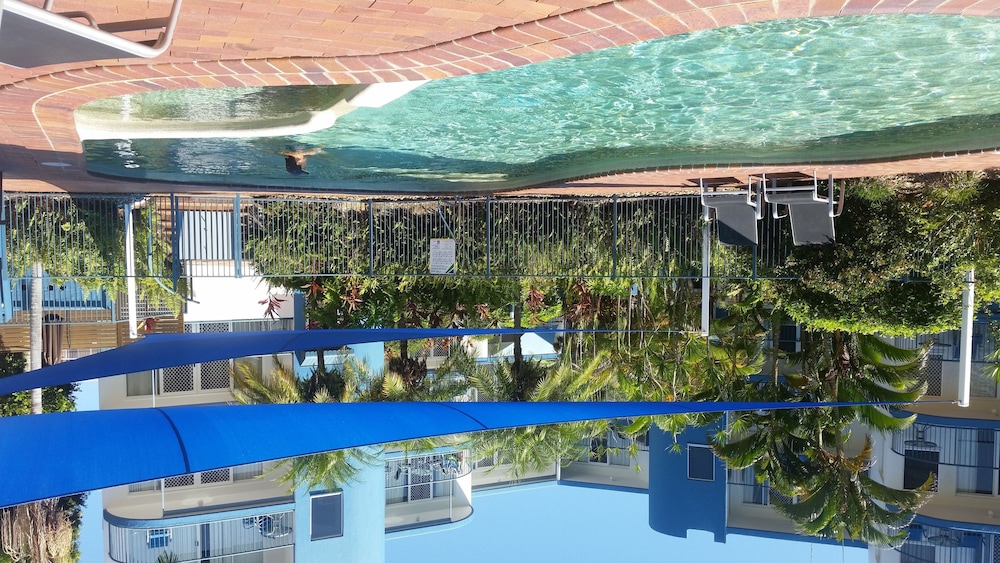 Tranquil Shores Holiday Apartments 65/71
