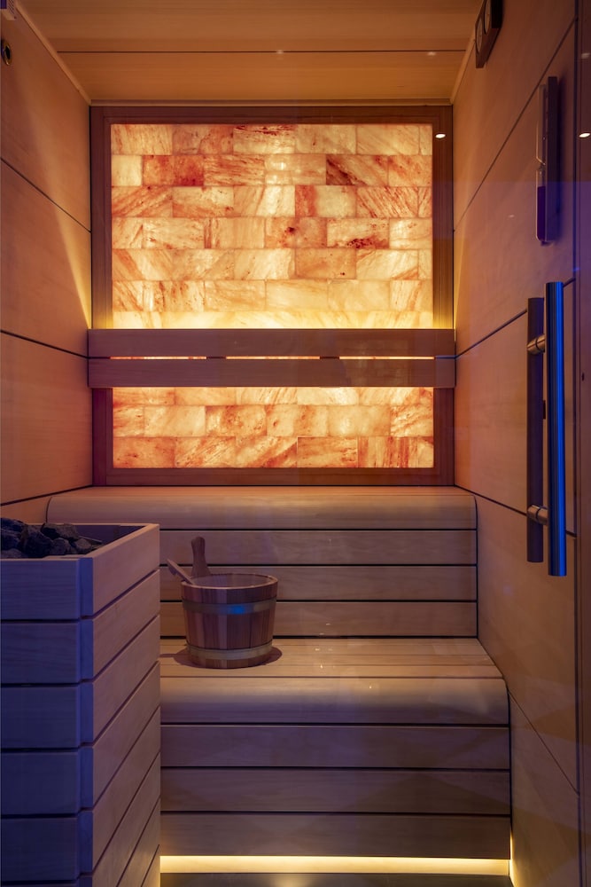Hotel and Spa Saint Jacques 50/69