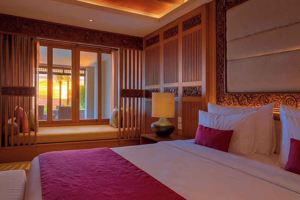 Suite, King Bed, Ocean Front