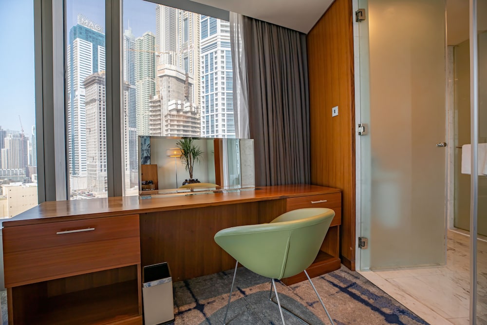 Media One Hotel Dubai, WorldHotels Crafted 12/97