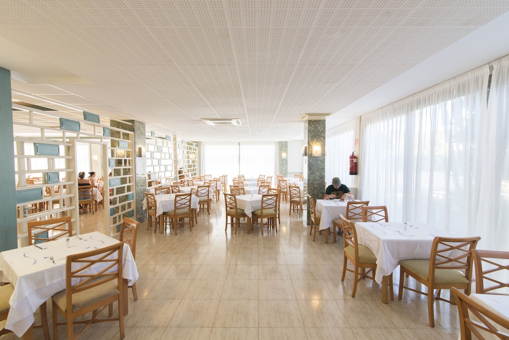 Azuline Hotel S Anfora and Fleming 27/35