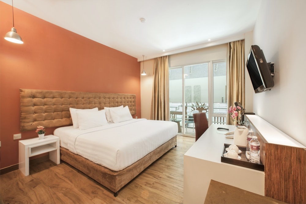 Rivavi Hotel 13/65