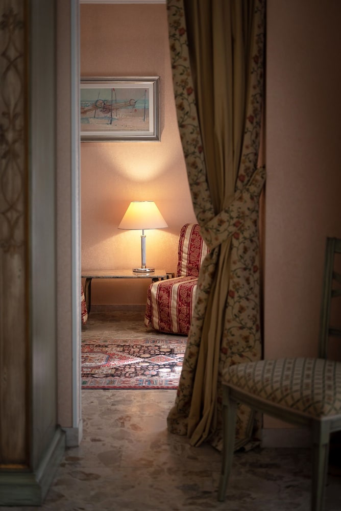 Hotel President Rimini 36/84