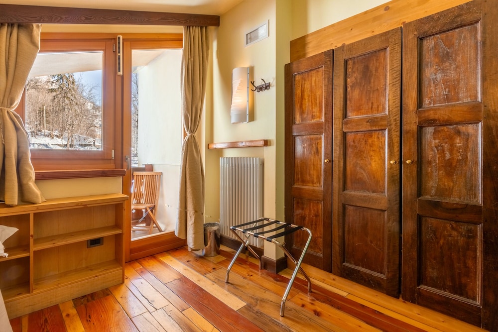 Shatush Hotel 23/50
