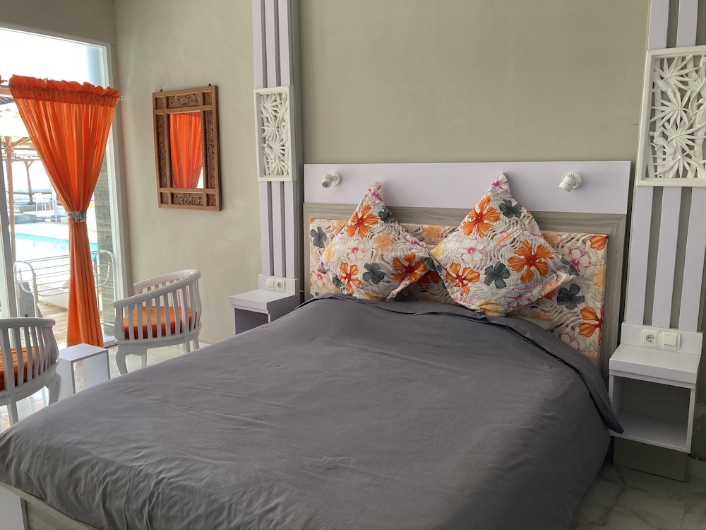 Villa Agung Beach Inn 30/65