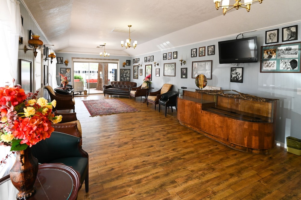 Parry Lodge 12/68