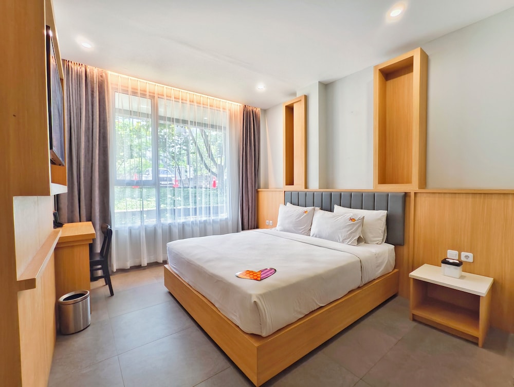 MaxOneHotels.com at Anyer 15/42