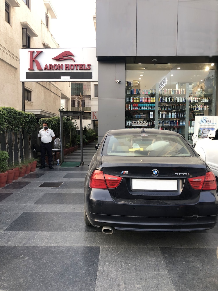 Karon Hotel Lajpat Nagar 58/60