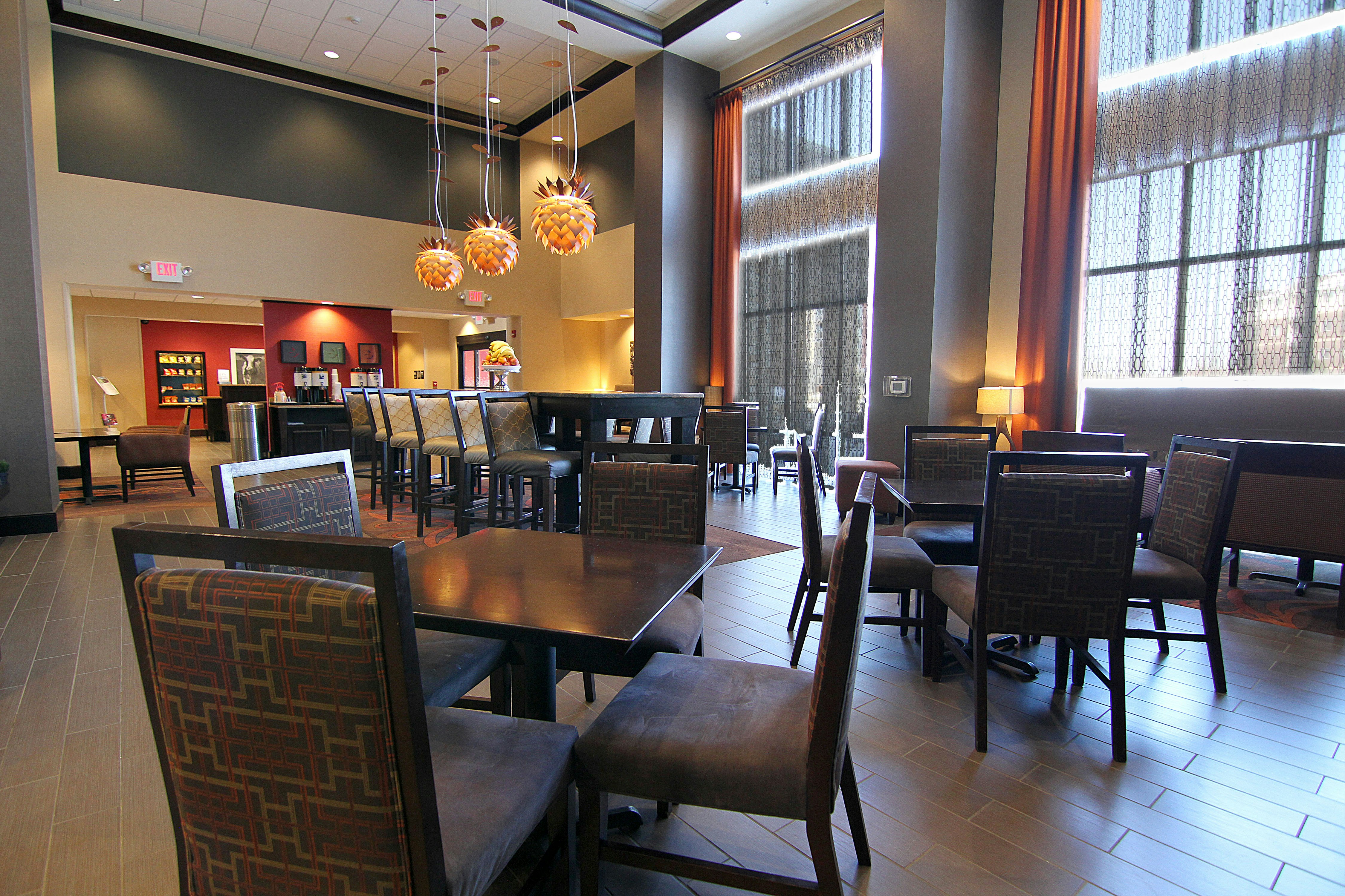 Hampton Inn And Suites Grand Forks 30/39