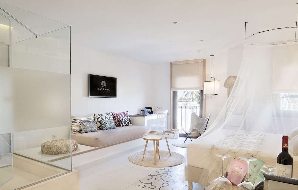 Gatzara Suites Santa Gertrudis 59/76