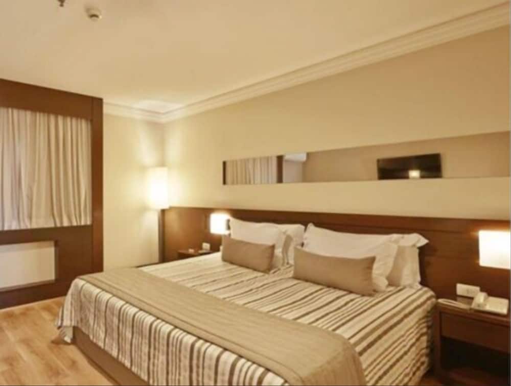 STANDARD, DOUBLE BED