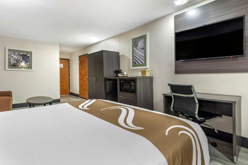 Quality Inn & Suites Longview I-20 16/35