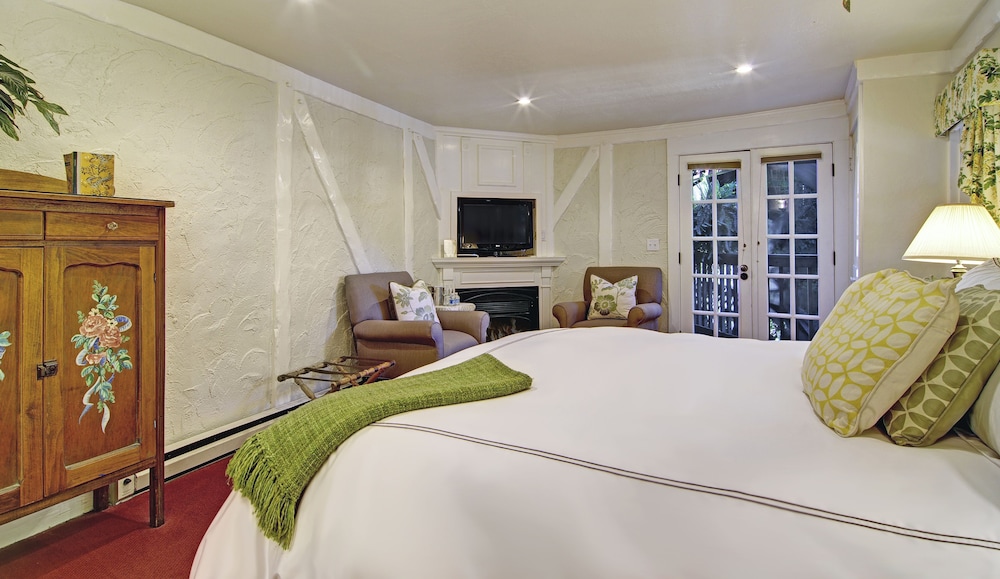 Babbling Brook Inn 20/70