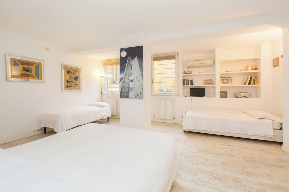 Cristina Rossi Bed and Breakfast 17/50