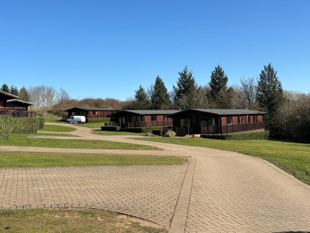Greetham Valley Hotel 56/66