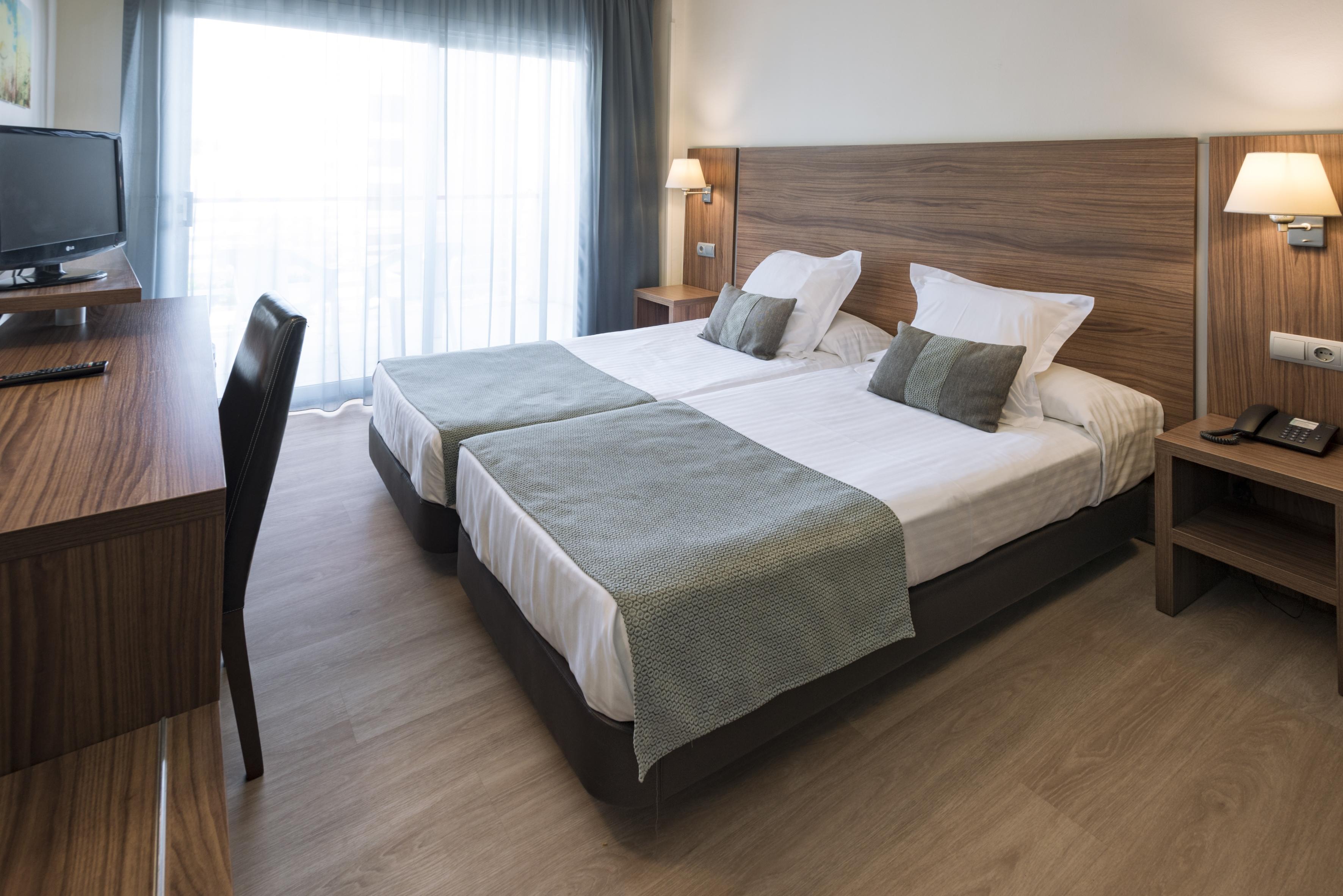 Standard, Double Bed, Balcony or Terrace