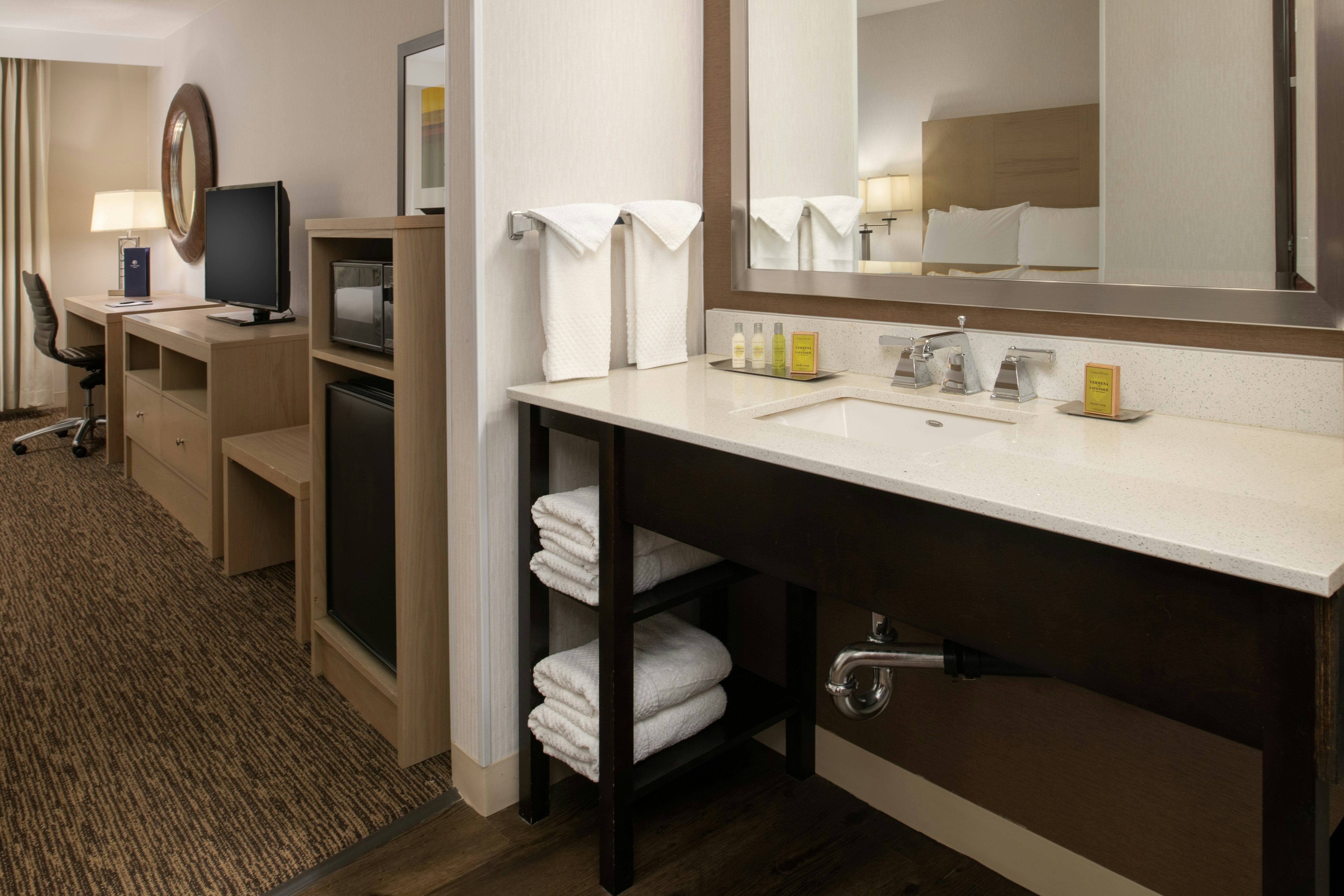 Room, King Bed, Accessible
