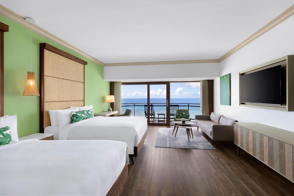 Club, Twin Beds, Ocean Front