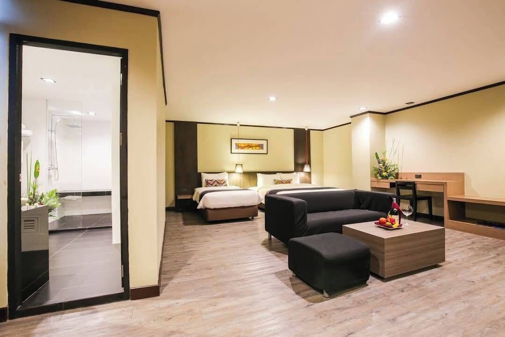 Bangkok Inter Place Hotel 33/72