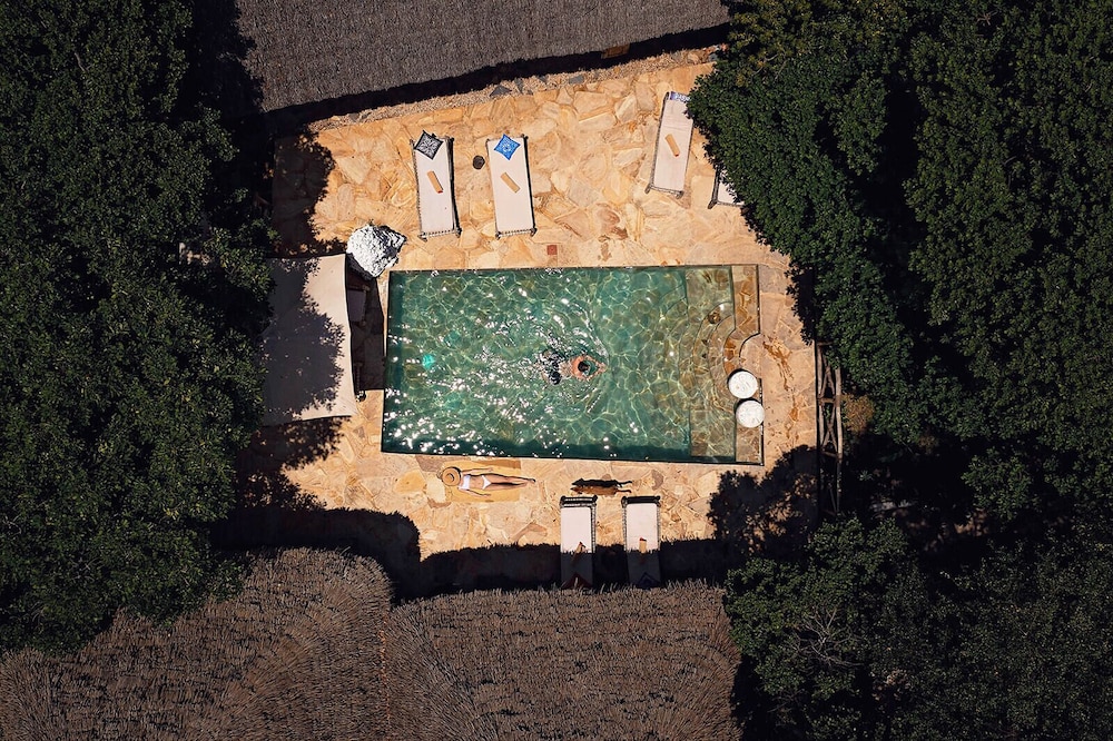 The Island Pongwe Lodge 54/59