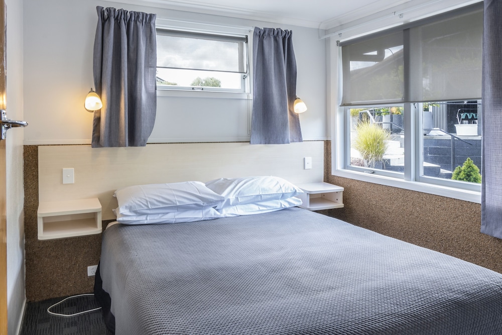 2 BEDROOMS, TYPE A