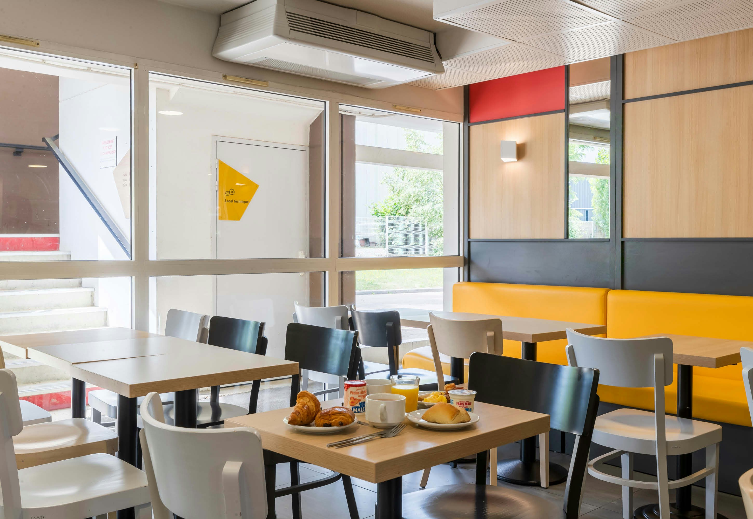 B&B HOTEL Auxerre Bourgogne 24/26