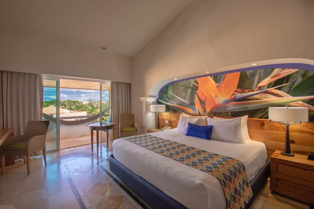 OMNI PUERTO AVENTURAS BEACH RESORT 6/53