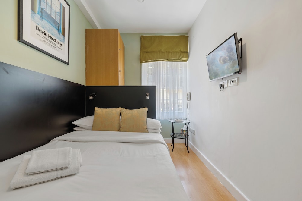 Studio, Double Bed