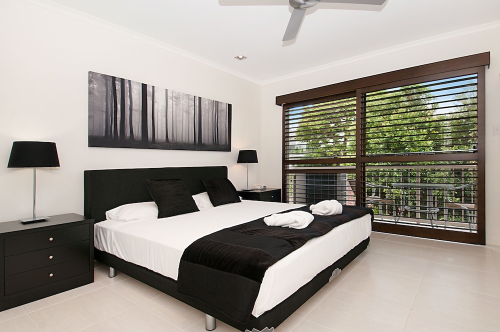 OFFSHORE NOOSA RESORT 17/78