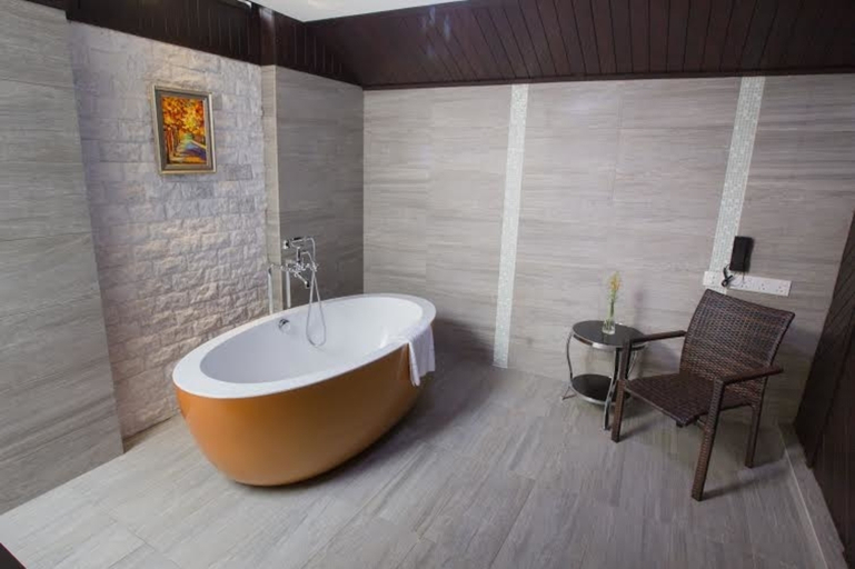Garden Villa, Bathtub