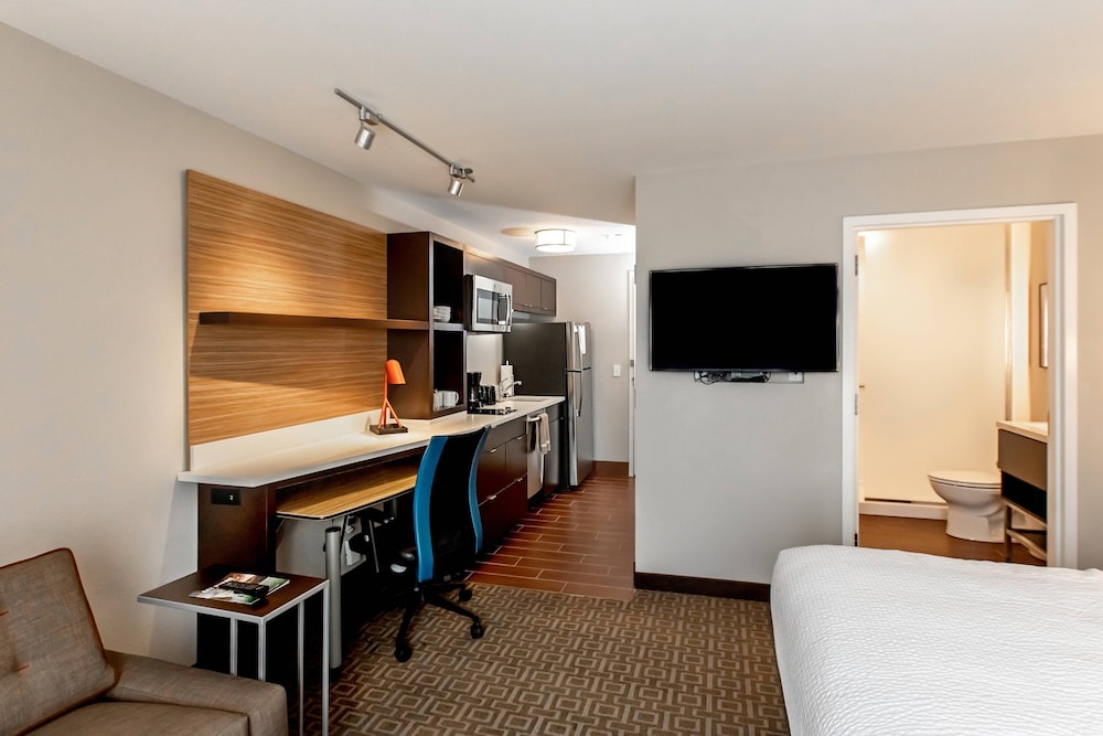 Towneplace Suites By Marriott Louisville Airport 33/37