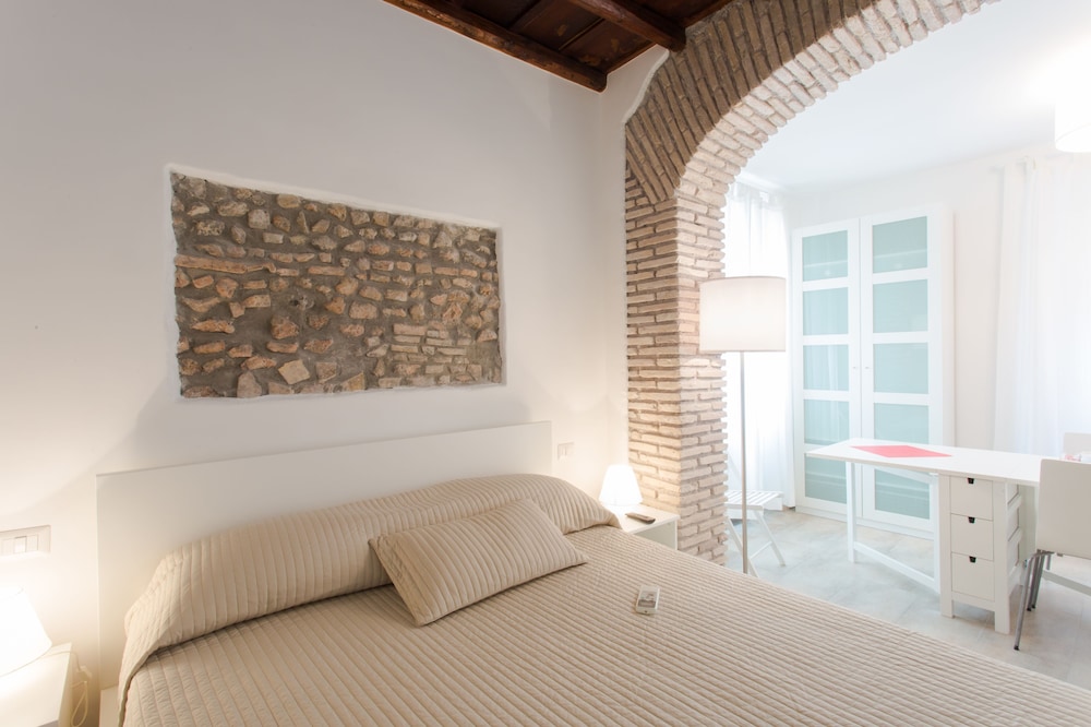 Domenichino Luxury Home 12/45