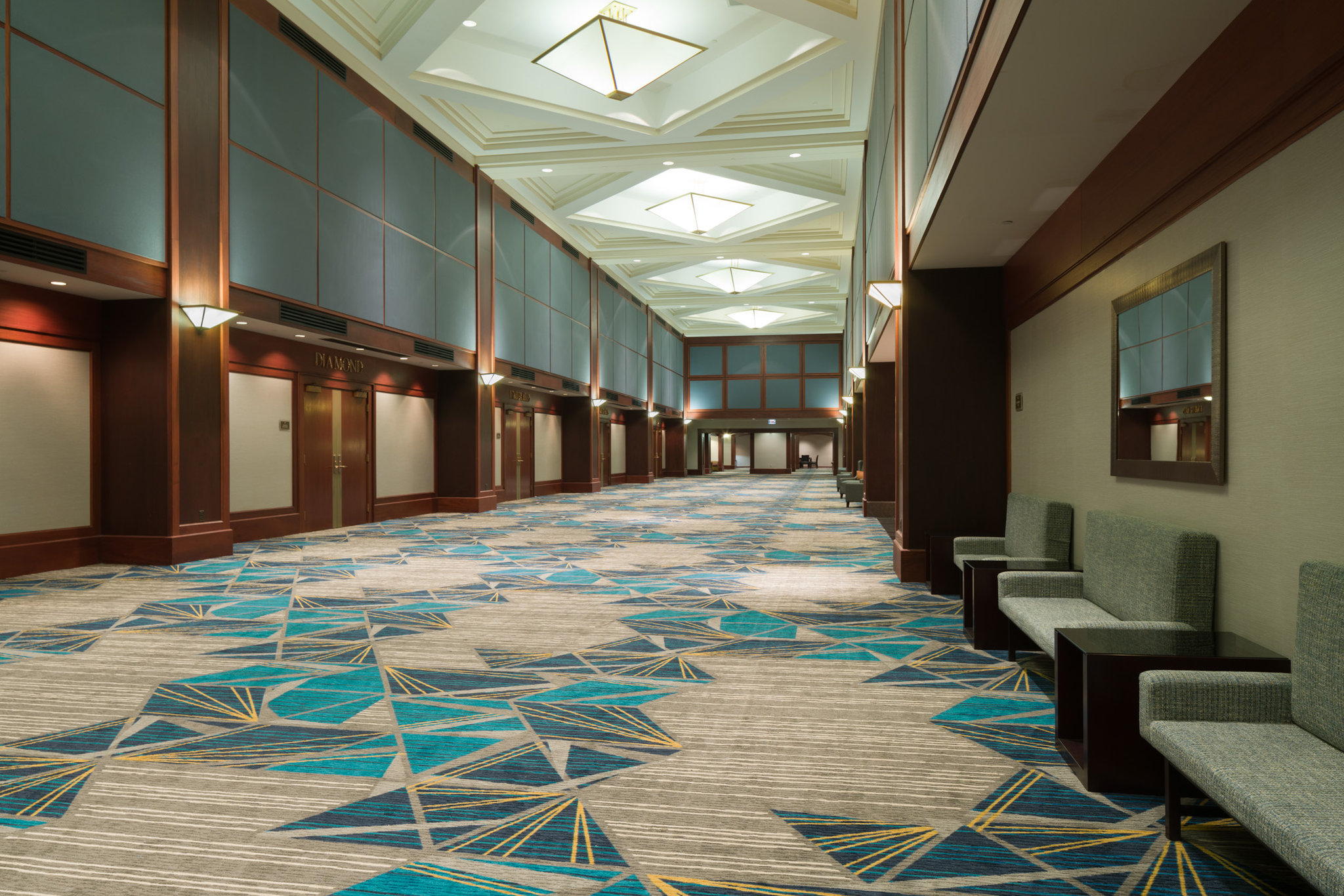 Crowne Plaza Springfield Convention CTR 77/77