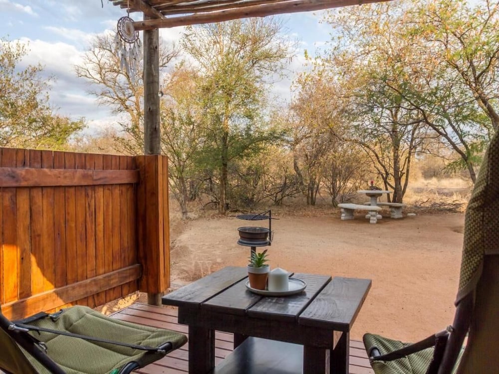 Ujabule 8 Sleeper Bush Lodge 33/50