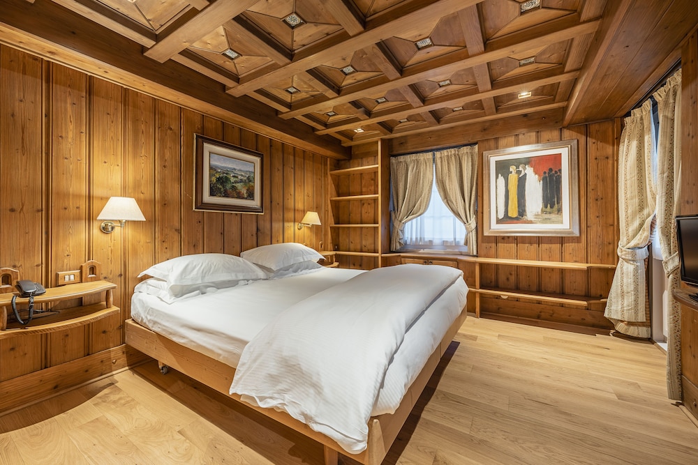 PARC HOTEL VICTORIA CORTINA 9/58