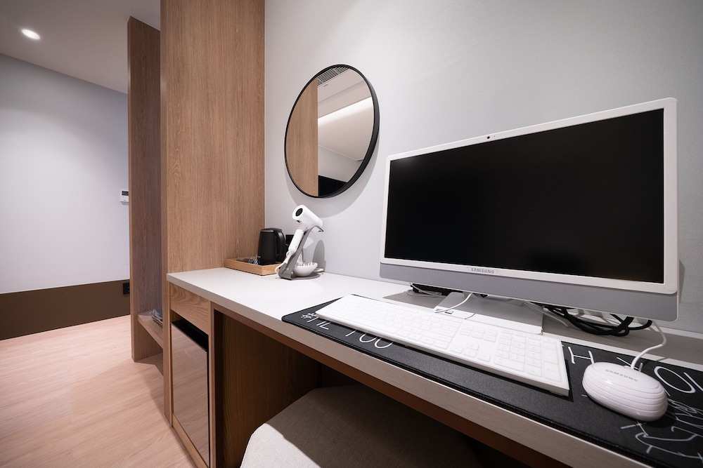 Browndot Hotel Suwon City Hall 30/37