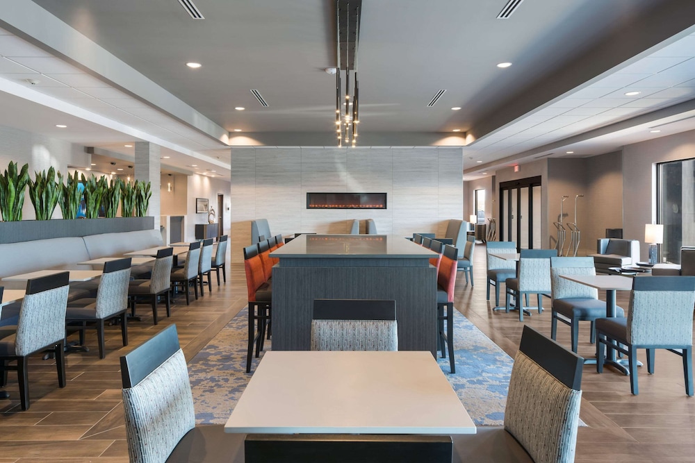 Comfort Suites Kennewick at Southridge 30/47