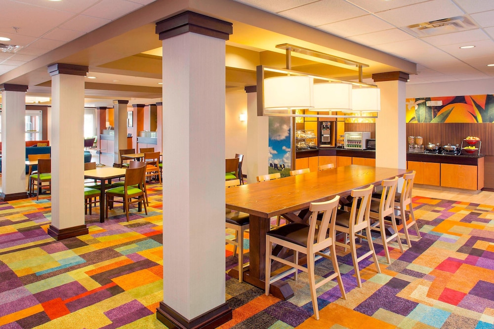 Fairfield Inn And Suites By Marriott Atlanta Mcdonough 23/41
