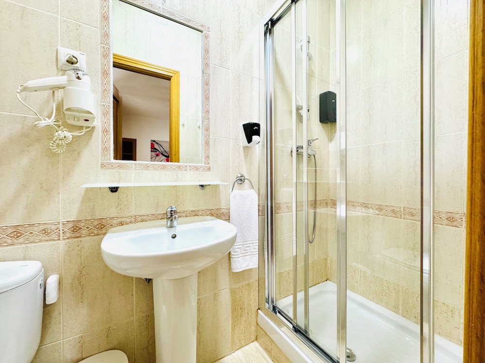 Hostal Rayuela 68/72