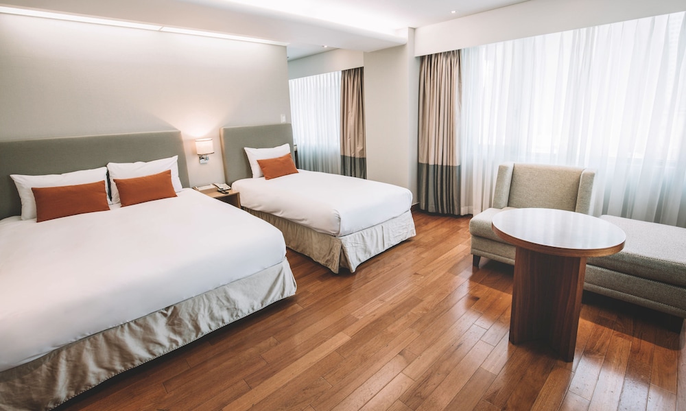 DELUXE, TWIN BEDS