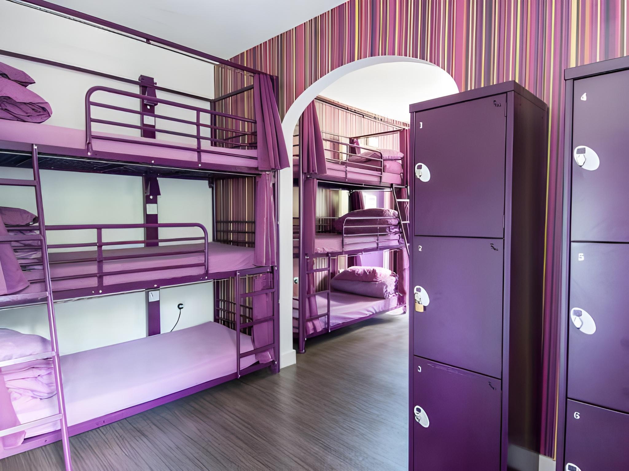 Private, 10 Beds, Shared Bathroom