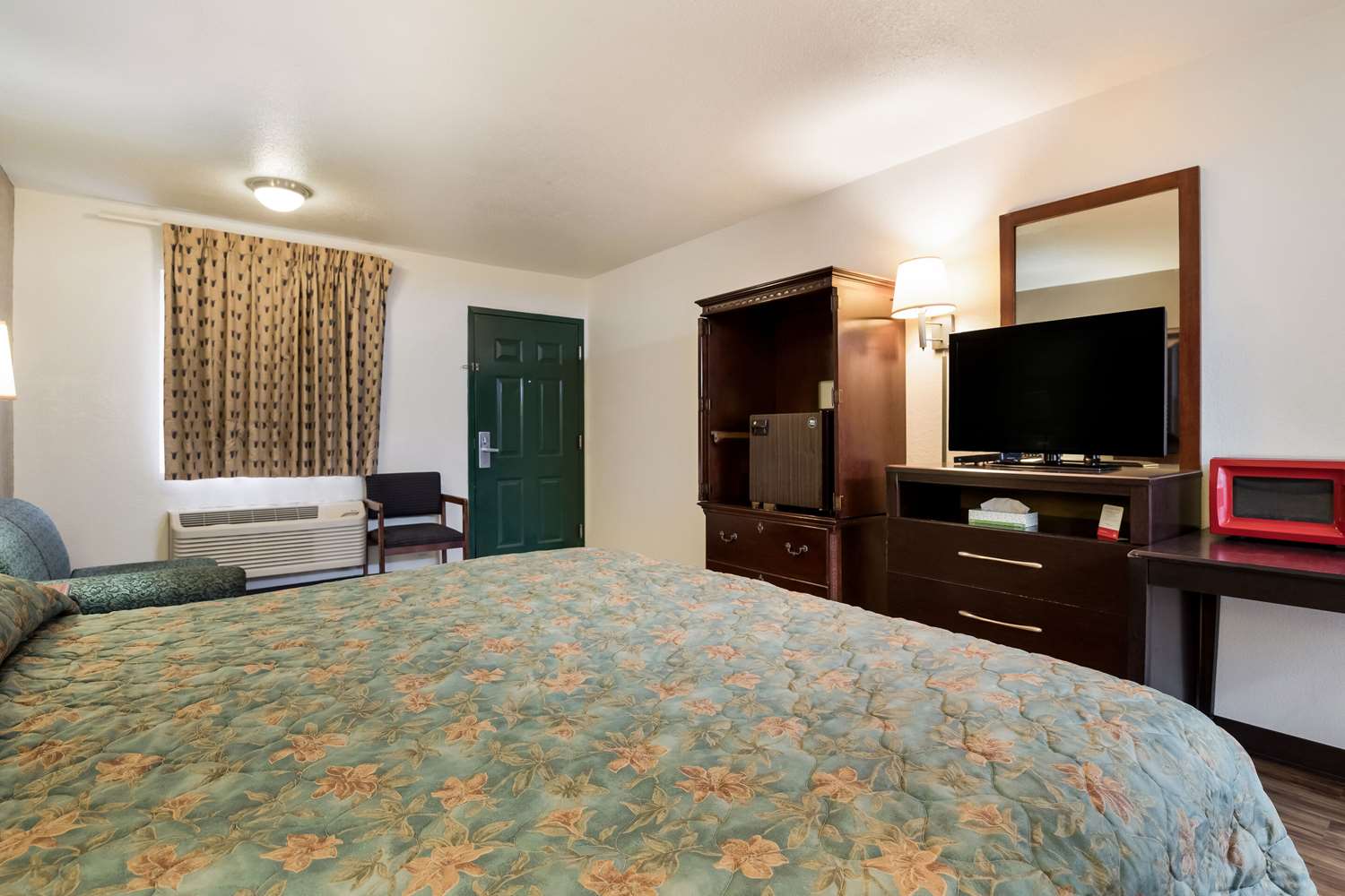 Econo Lodge Bartlesville Hwy 75 26/34