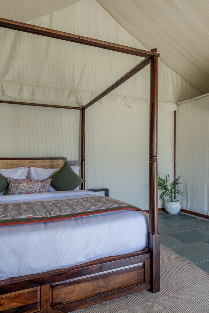 Justa Luxe Highpoint Jawai 19/60