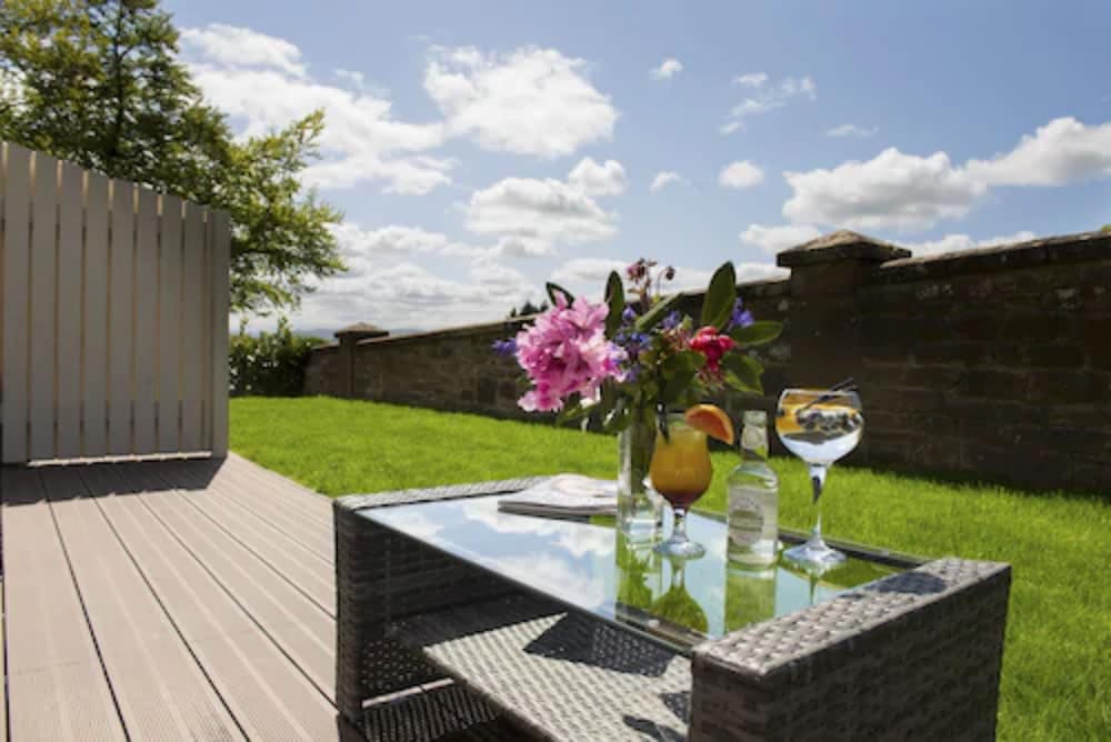 Roundthorn Country House 58/64