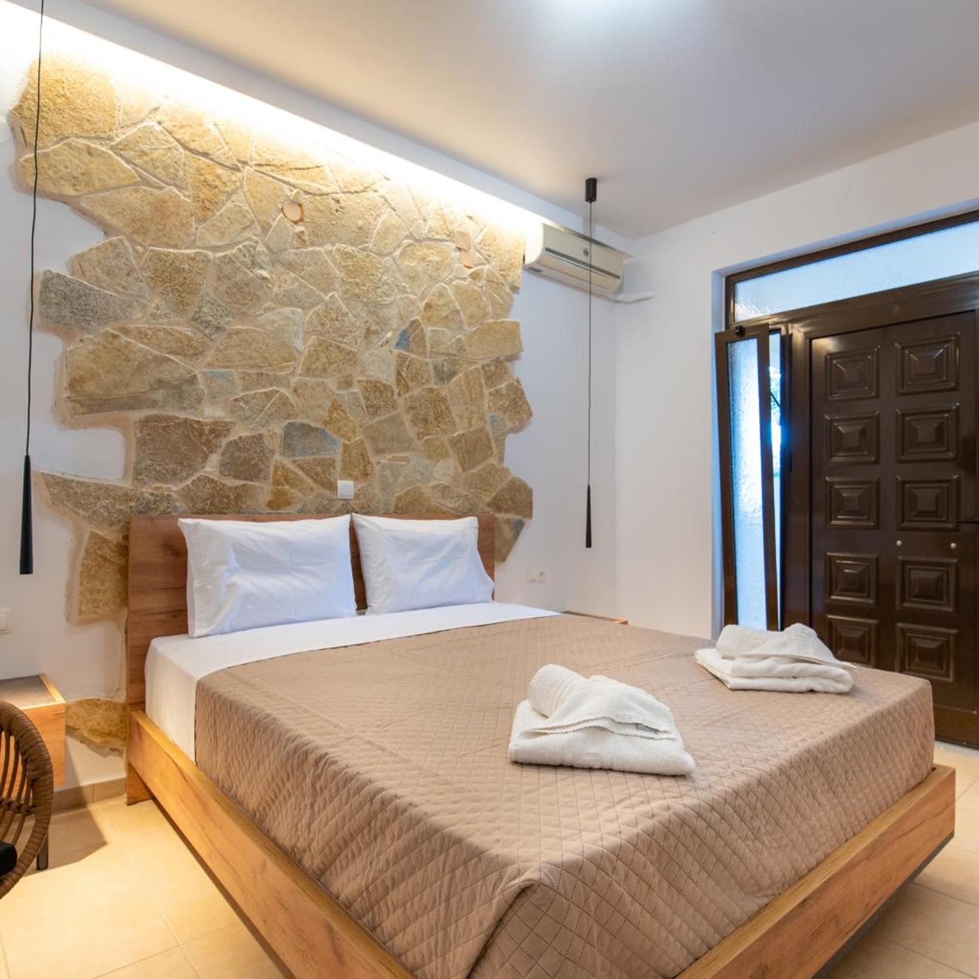 Deluxe, Double Bed, Villa Gereoudis 2/10