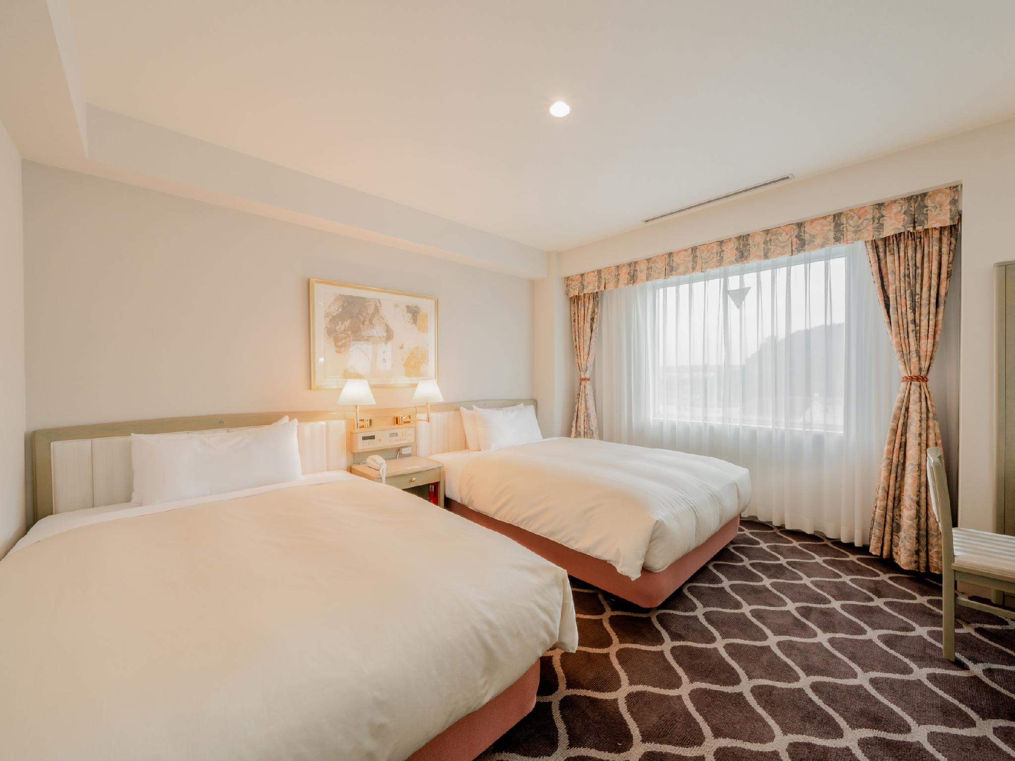 Semi Room, Suite, 2 Semi Double Beds