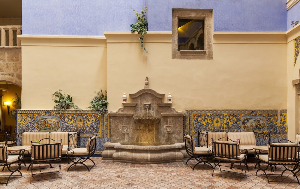 Ilunion Merida Palace Hotel 50/66