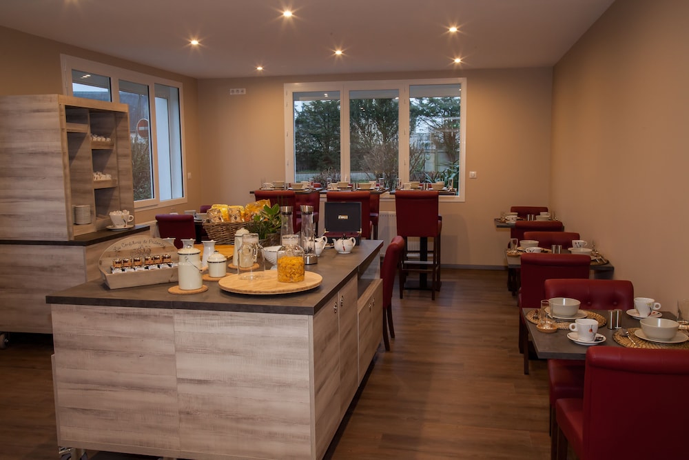 The Originals City, le Relais des Carnutes Brezolles Verneuil sur Avre 50/58