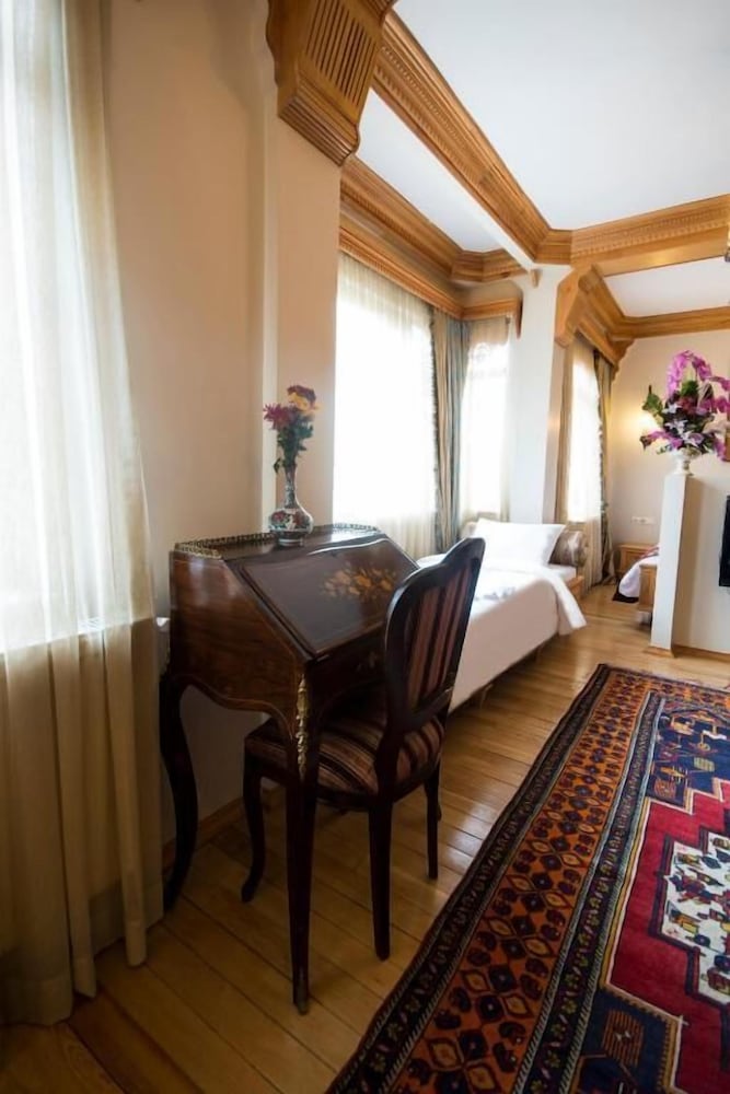 Sultan Corner Suites 26/49