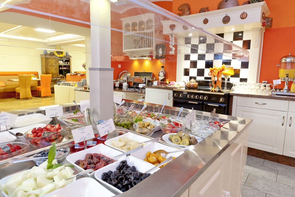 Hotel Villa Monte Vino 38/50